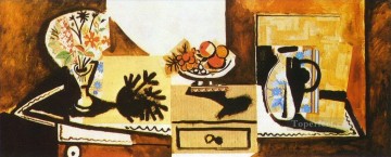 パブロ・ピカソ Painting - ドレッサー上の静物画 1955 年キュビスト パブロ・ピカソ